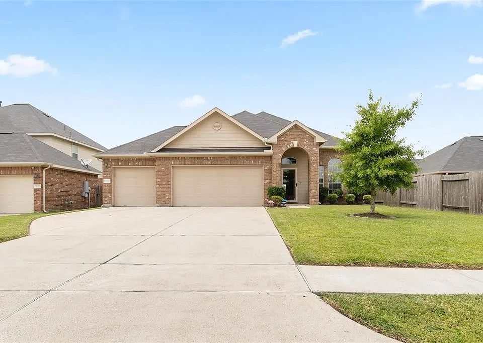 1st image of 839 Grassy Creek Ln