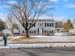 1716 Gemini Dr, Sykesville, MD 21784