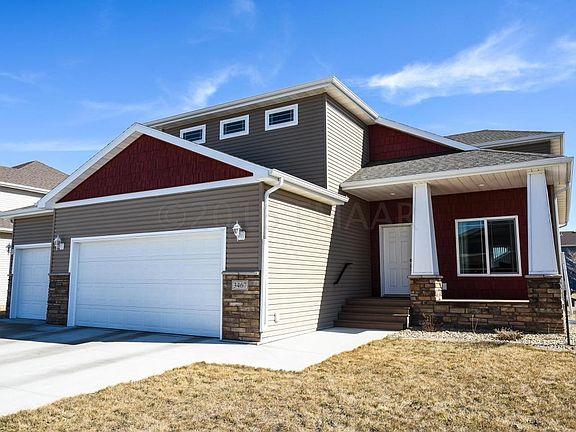 3rd image of 3467 Loberg Ln