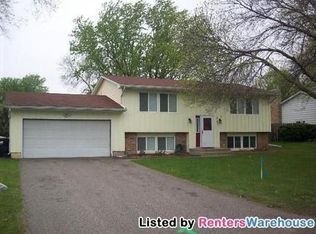 5101 Rainbow Ln, Mounds View, MN 55112