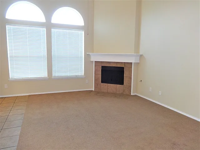 9501 Navarro St — Photo 8