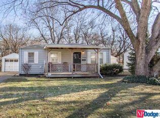 1023 Cole Creek Dr, Omaha, NE 68114