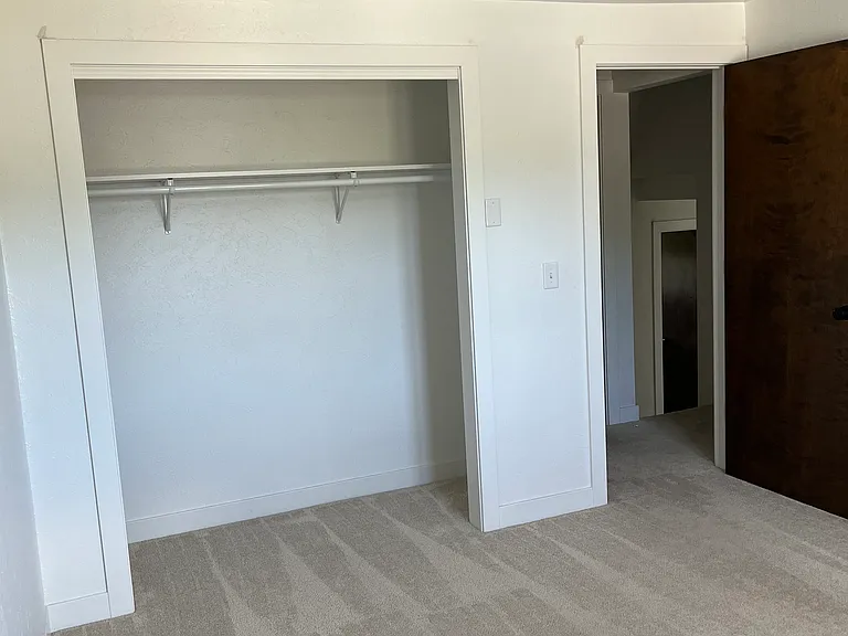 800 Glenhaven Ln — Photo 10