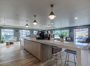 90 Carling St #7, Hamilton, ON L8S1M9