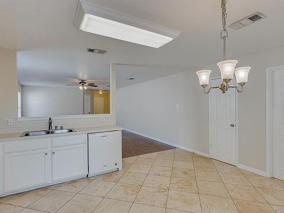 5th image of 5609 Wiltshire Dr