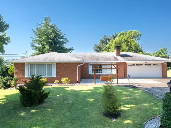 37 Walnut Hall Dr, Independence, KY 41051