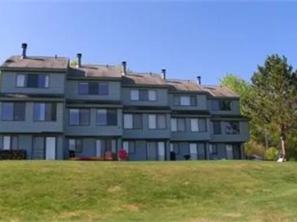 135 Snowood Dr #E4, Thornton, NH 03285