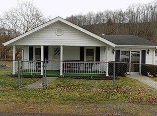 148 Oak Leaf St, Raven, VA 24639