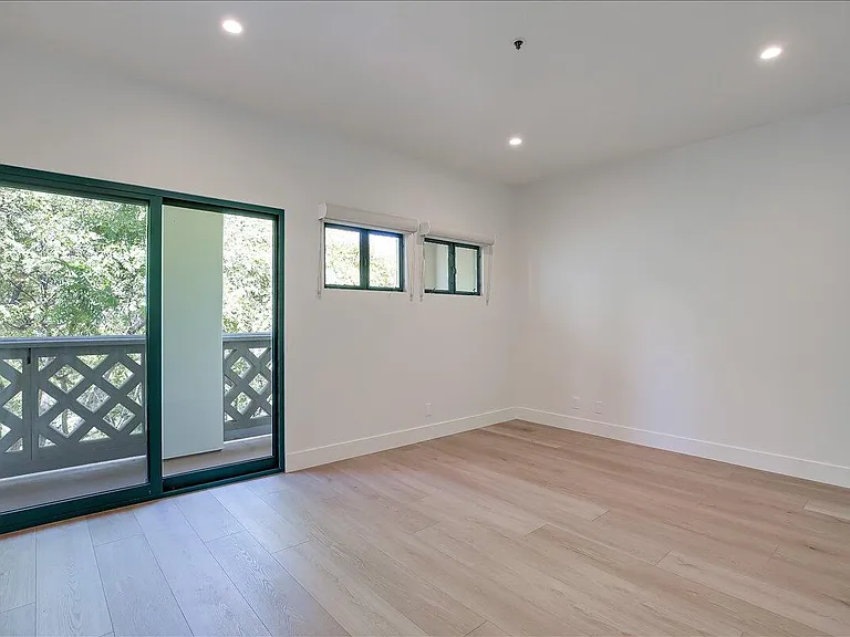 602 Anacapa St #F — Photo 9