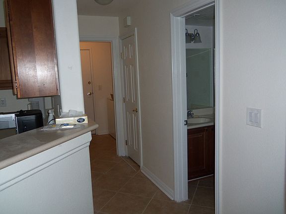 Hall to Laundry/Garage