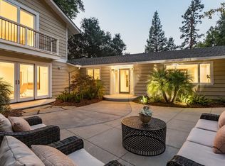 700 La Mesa Dr, Portola Valley, CA 94028