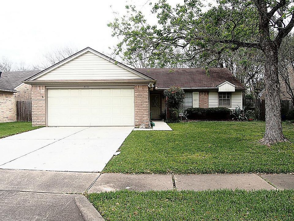 1st image of 3111 E Heatherock Cir