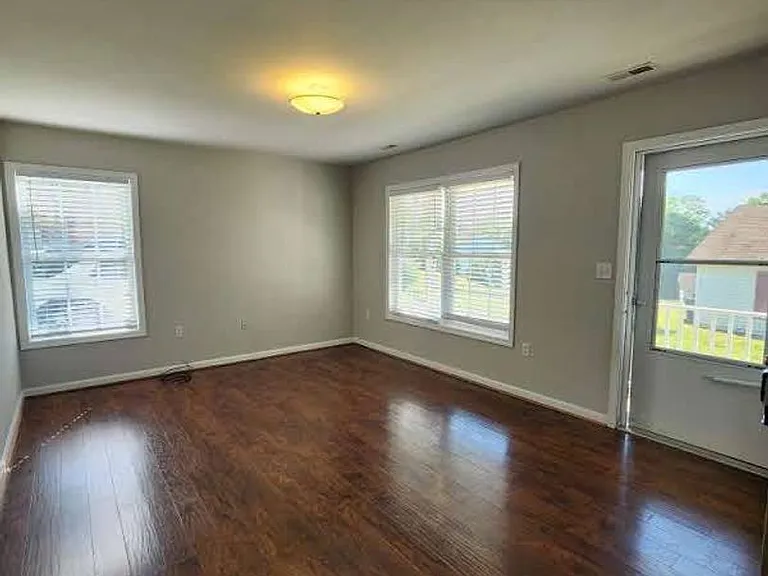 1760 Birch Dr — Photo 7