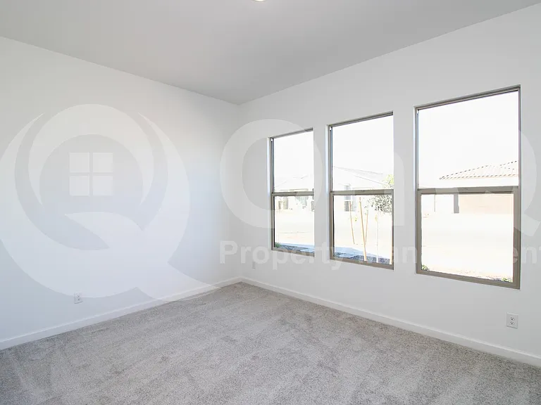 22677 E Lords Way — Photo 7
