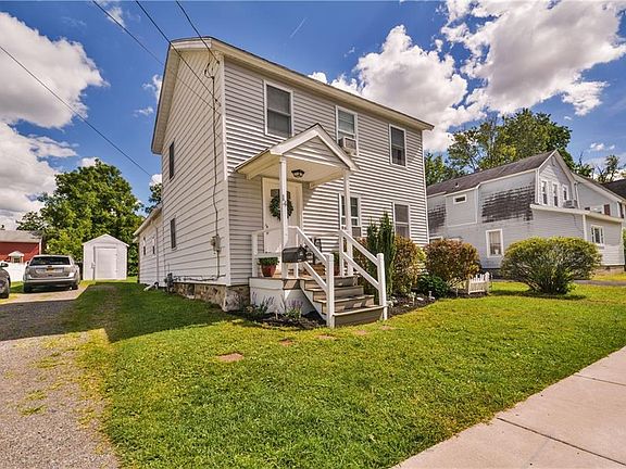 4th image of 14 Pine St