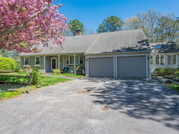 32 Dorcas Drive, Barnstable, MA 02630