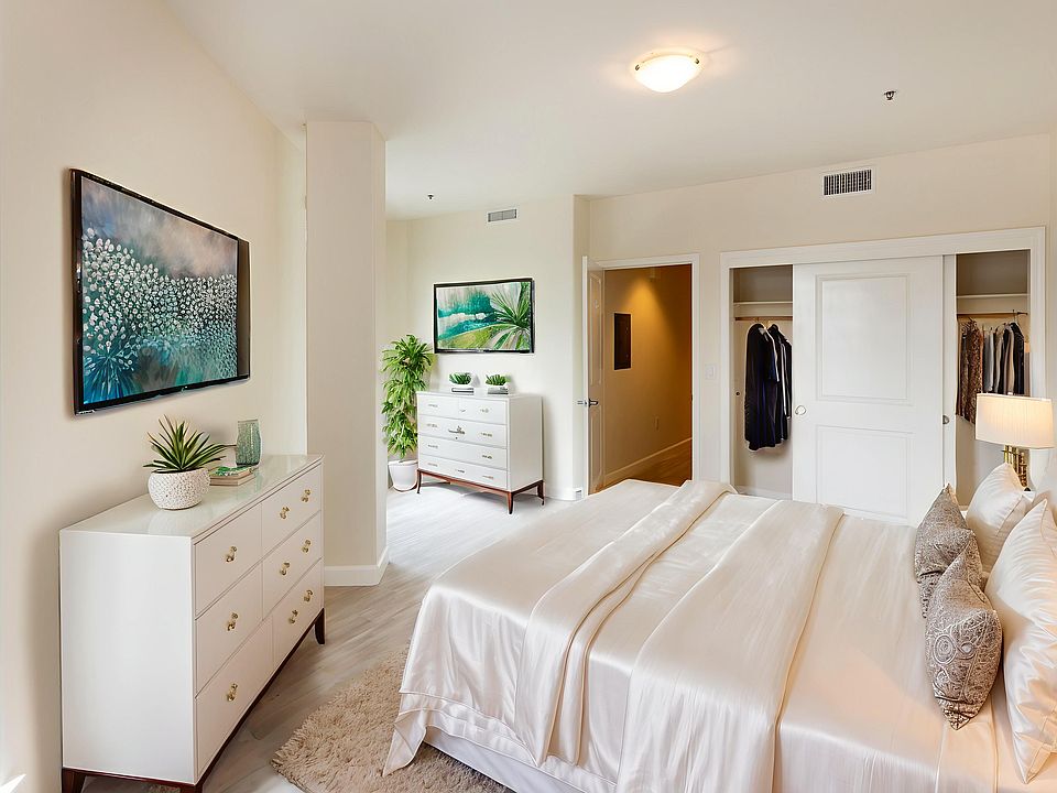 furniture is virtual