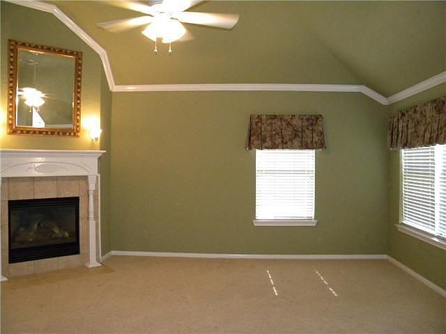 2nd image of 4926 Julia Ct