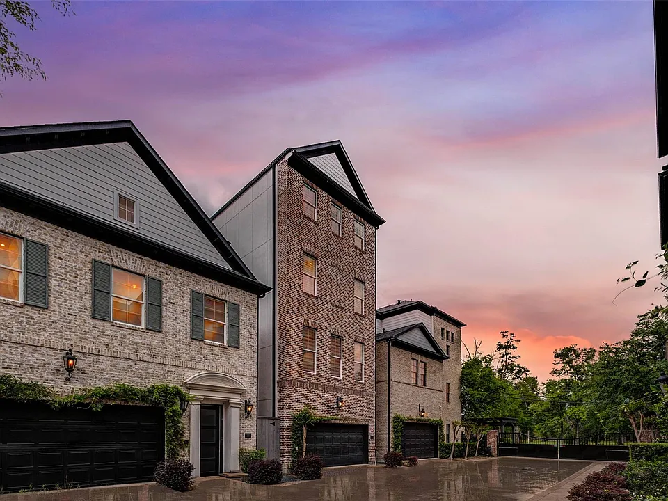 1323 Hunters Meadow Ln