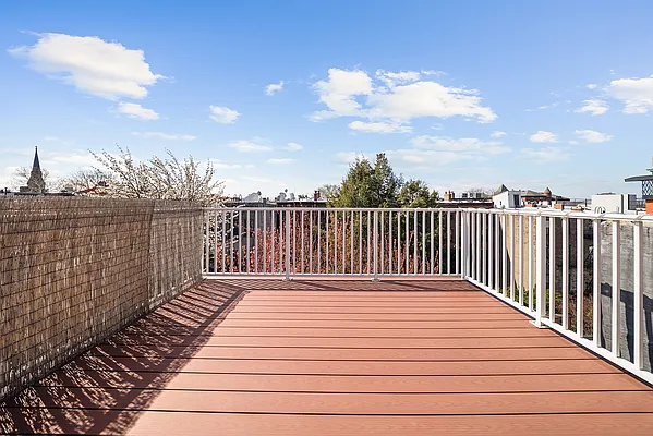 136 Pacific Street #3/4