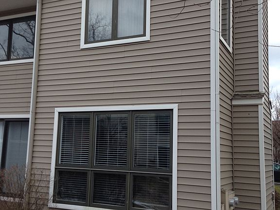 3rd image of 1350 Patricia Ave