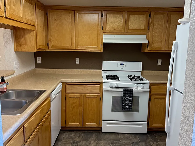 Meadowood Townhomes — Photo 31