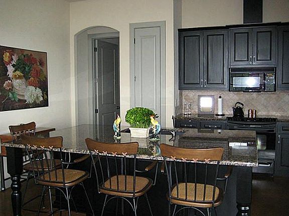 4th image of 1043 County Road 321