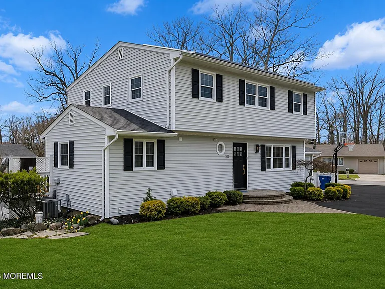 522 W Lincoln Ave — Photo 28