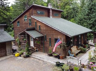38818 Cox Ln, Seaside, OR 97138