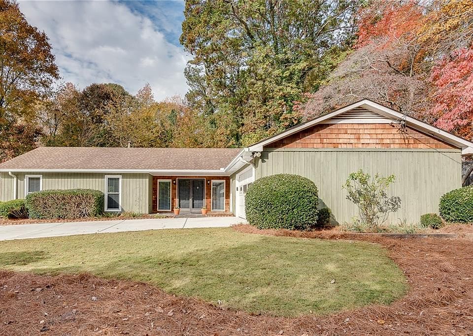 1st image of 4200 Manor House Dr