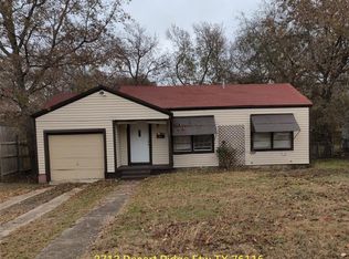 3713 Desert Ridge Dr, Fort Worth, TX 76116