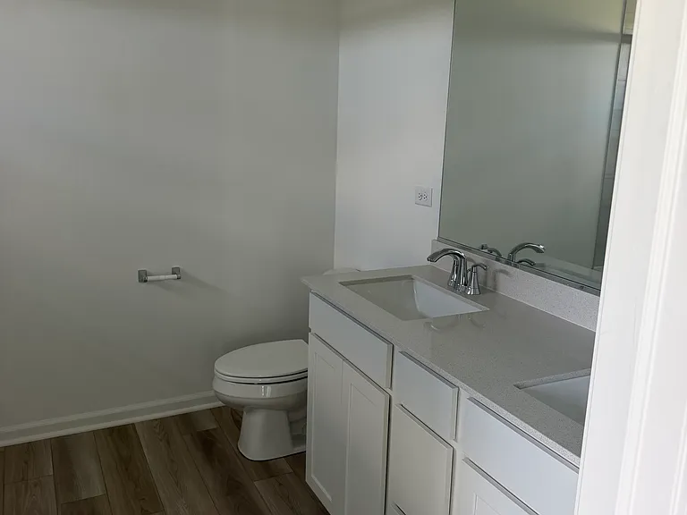1019 Shagbark Ln #1019 — Photo 12
