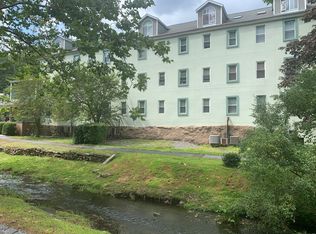 310 Whetstone Mls #310, Dayville, CT 06241