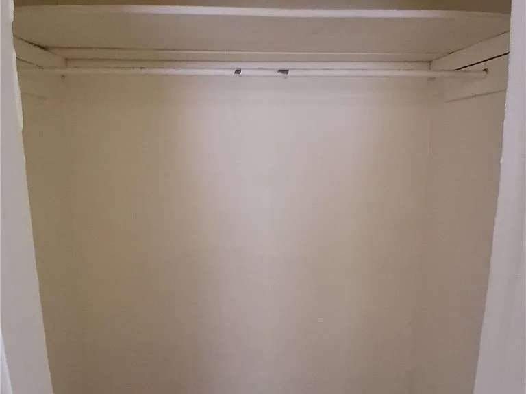 413 W Van Buren Ave #8 — Photo 11