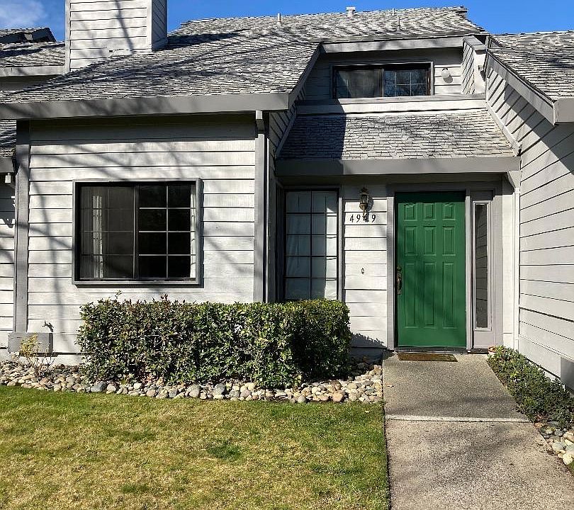 2nd image of 4949 Country View Ln