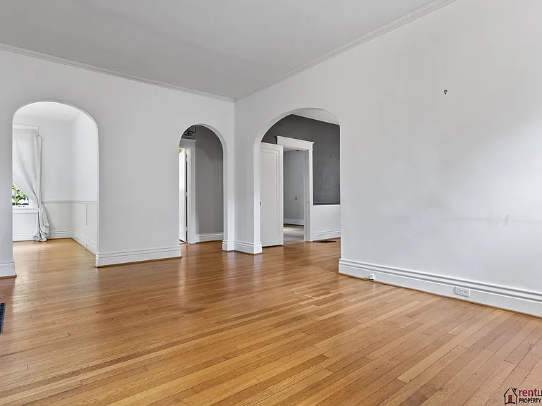 1041 Fontaine Rd — Photo 10