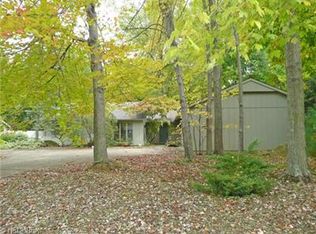 10803 Gate Post Rd, Strongsville, OH 44149