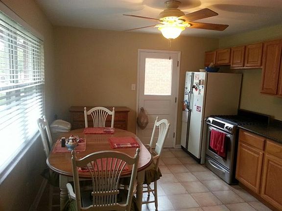 3rd image of 1131 Brooke Ave