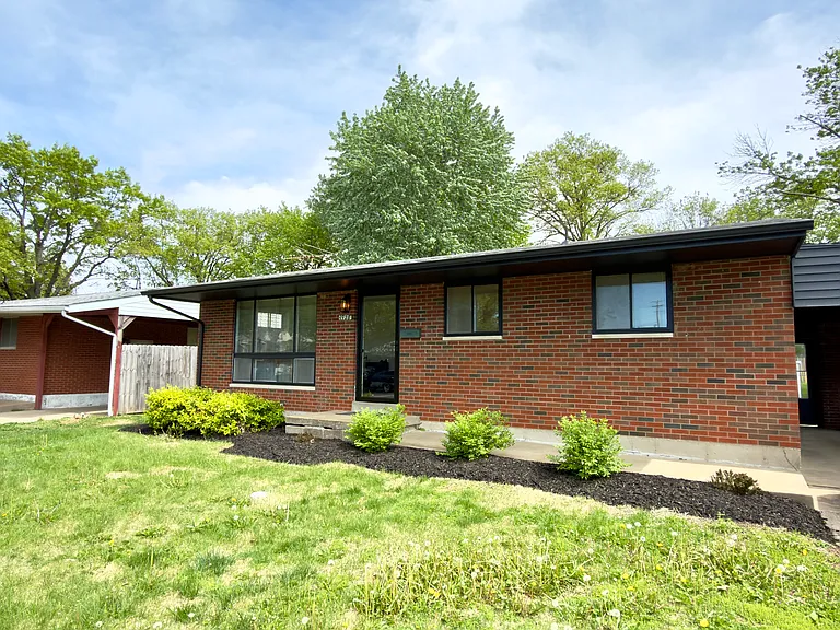 1928 Cornell Ave — Photo 1