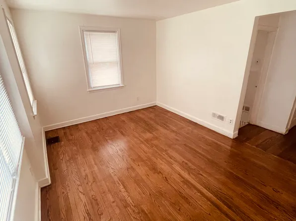 2311 N Broom St APT 1, Wilmington, DE 19802