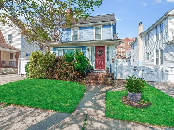 45-20 169th St #1, Flushing, NY 11358