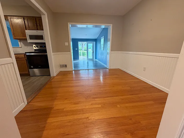 4538 Vest Dr — Photo 12