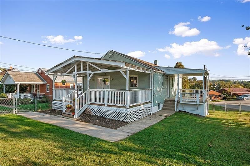 335 Center St, Bridgeville, PA 15017 Zillow