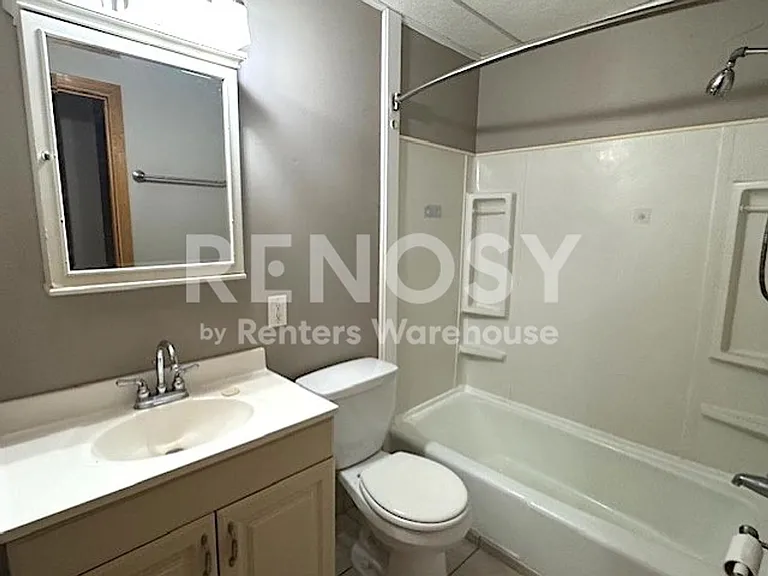 10840 Rockford Rd #203 — Photo 4