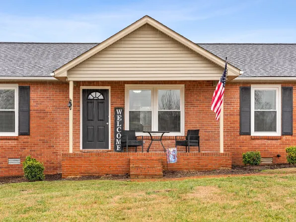 3937 Fykes Grove Rd, Cedar Hill, TN 37032