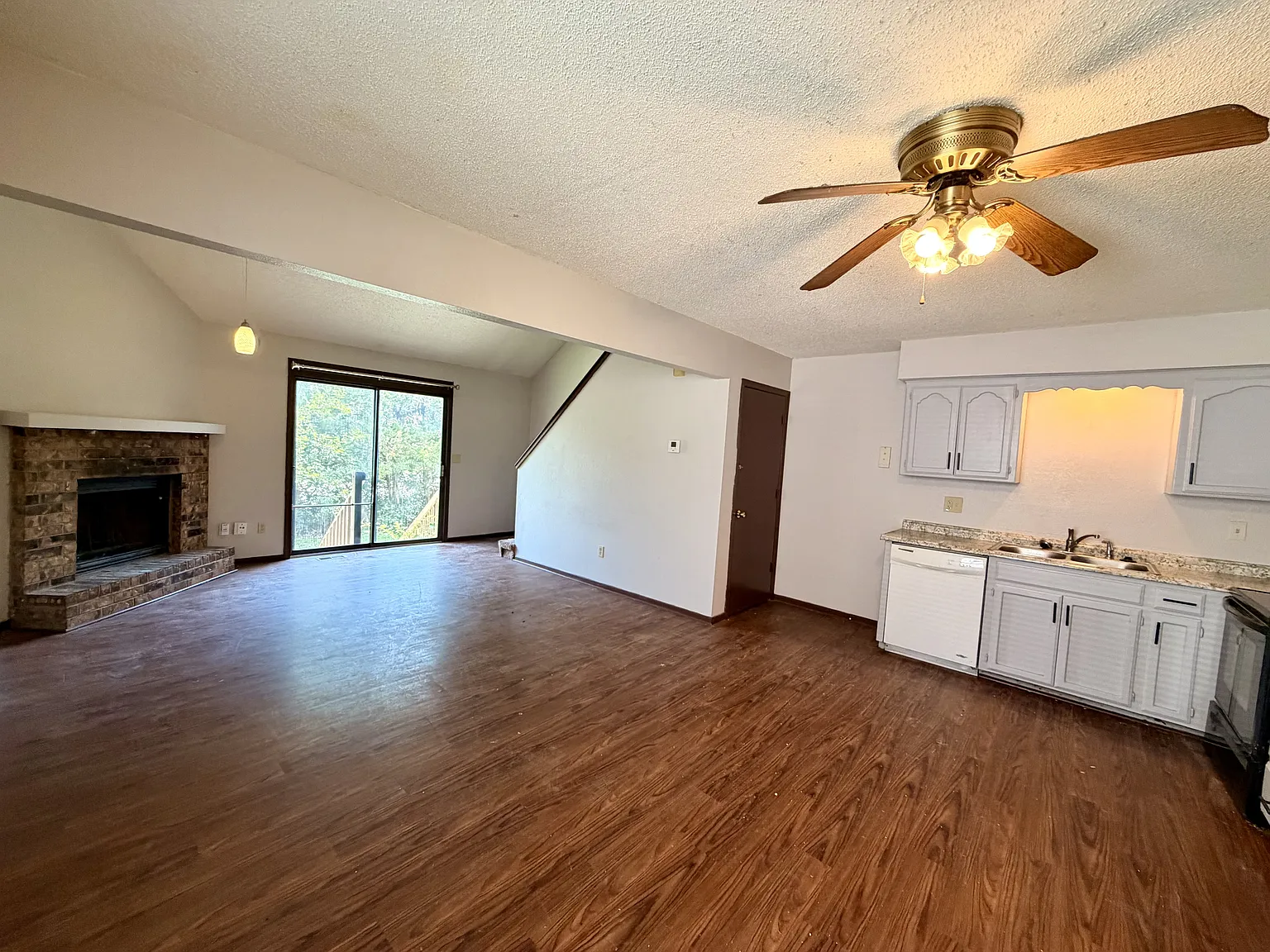 215 Northeast Timbercreek Drive - 1 — Photo 3
