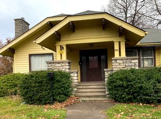 311 Lowell Rd, Buffalo, NY 14217