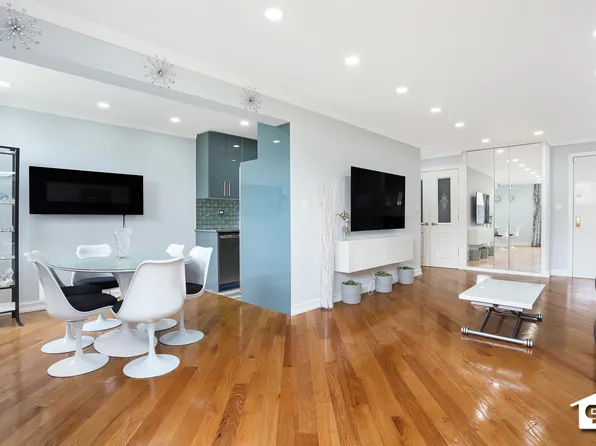 3395 Nostrand Avenue image 1 of 11