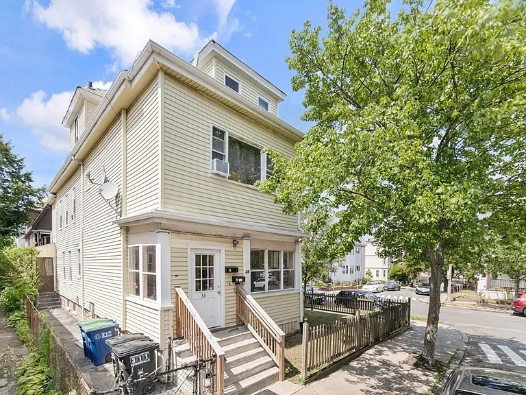 38 Illinois Ave #2 — Photo 1