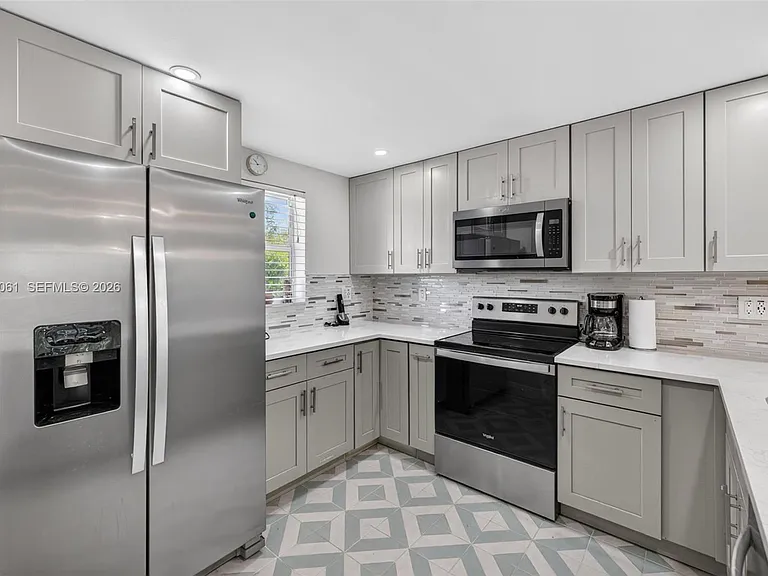 1541 S Ocean Blvd #204 — Photo 6